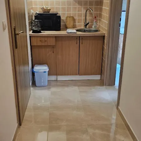 183 בית הארחה Sulov